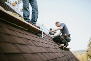 Local Roofers in Sang Run, MD